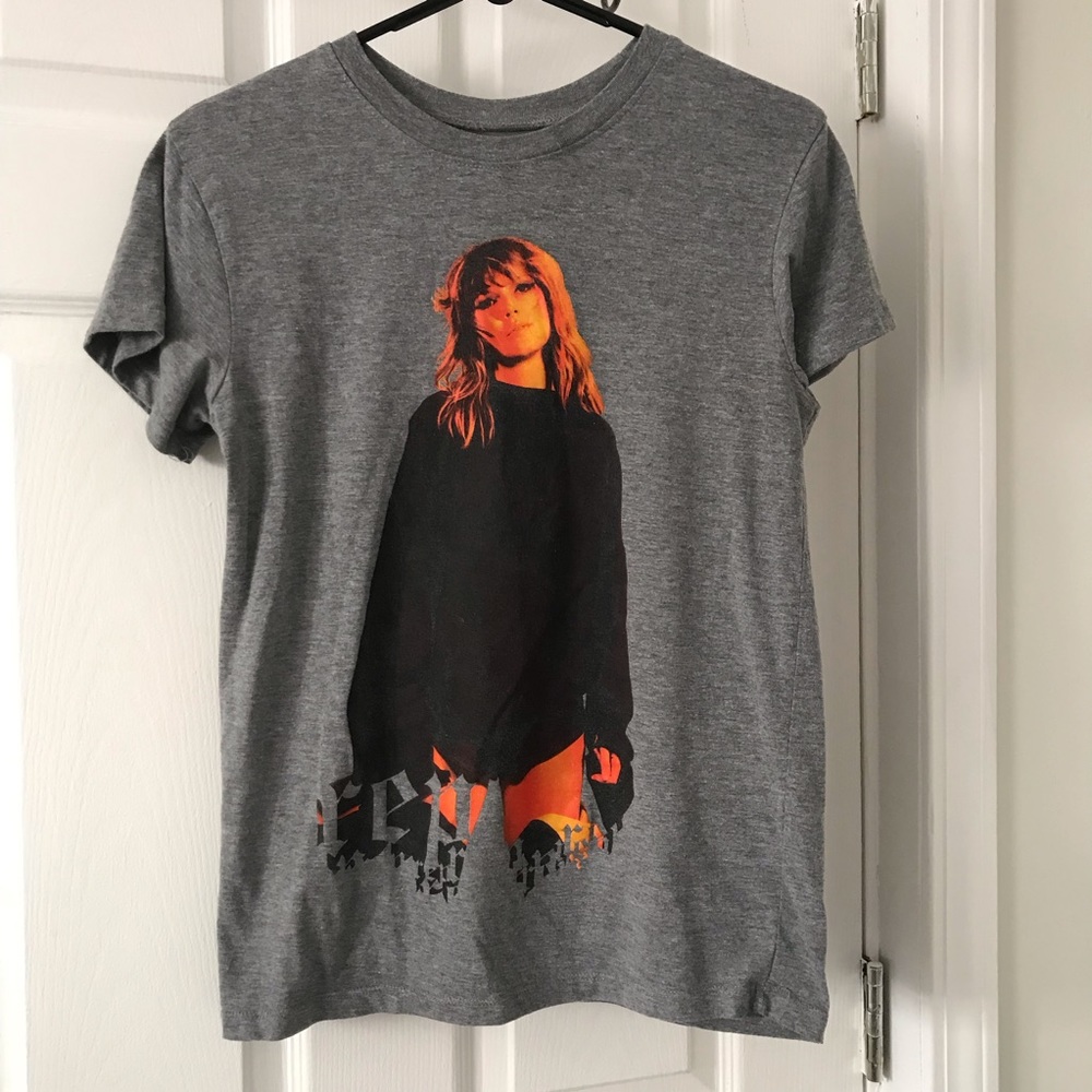 ❌ SOLD ON DEPOP❌ @samashley32